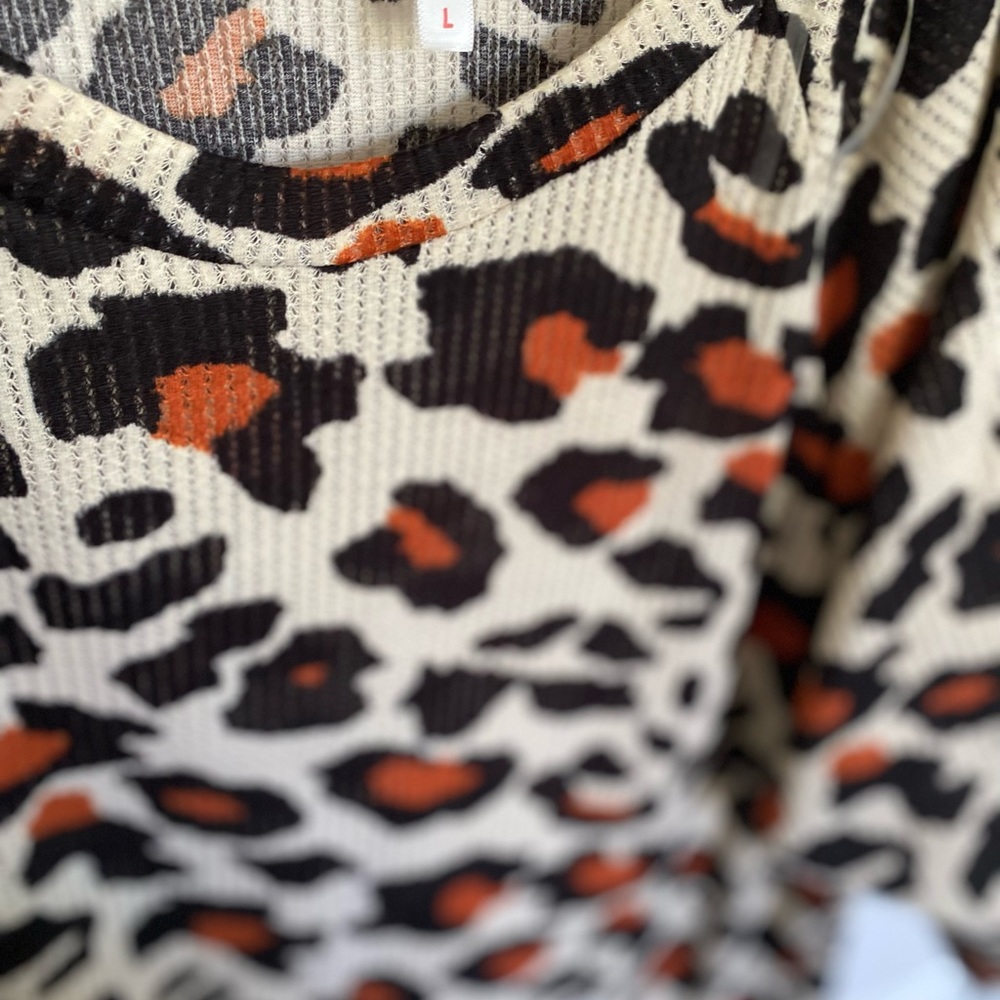 Leopard Print waffle sweater
